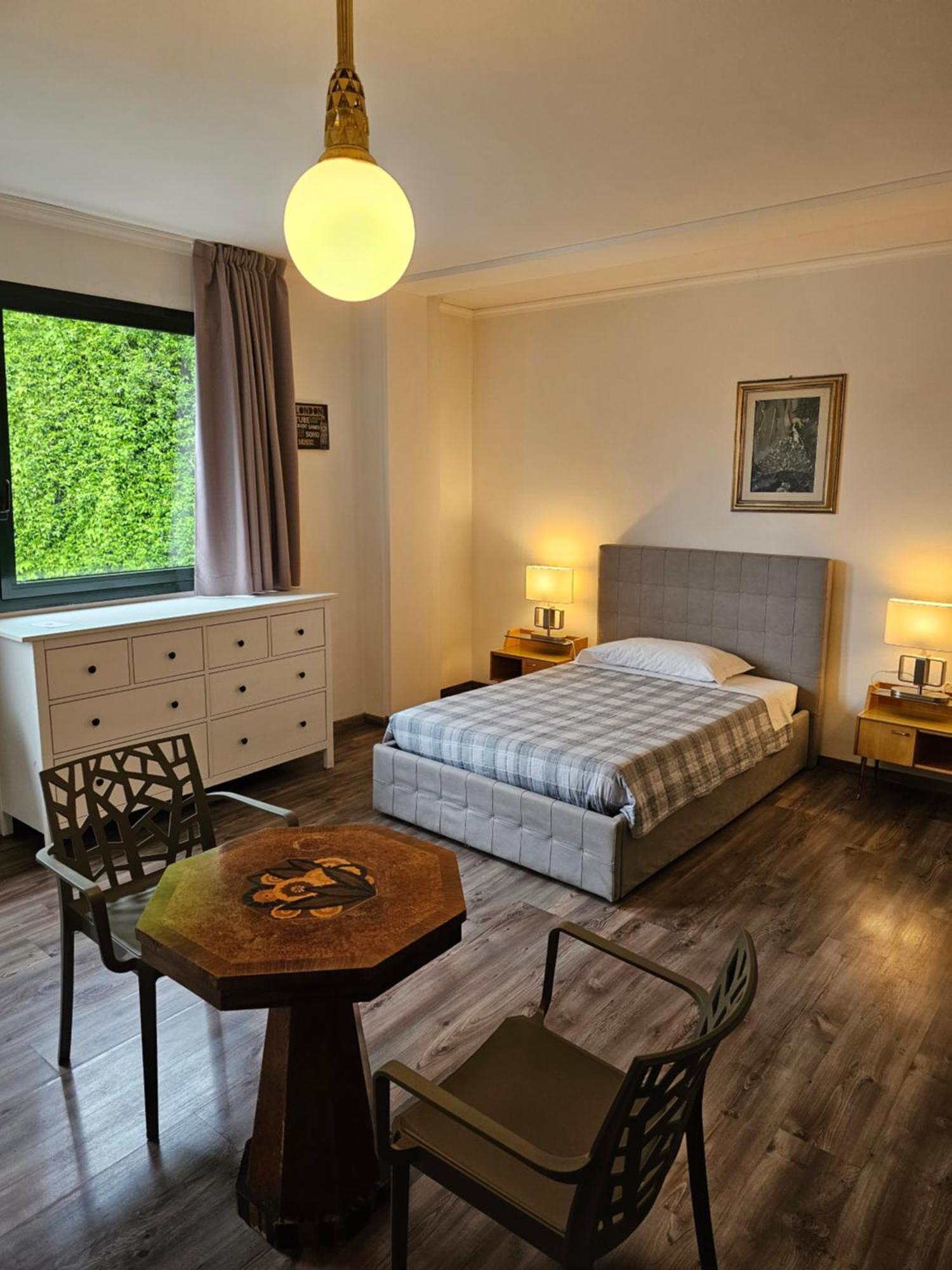 Victoria Royal Garden Lejlighedshotel Como Eksteriør billede